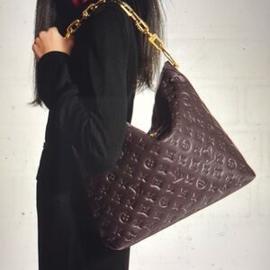 Coussin Hobo MM - sold out on LV!!